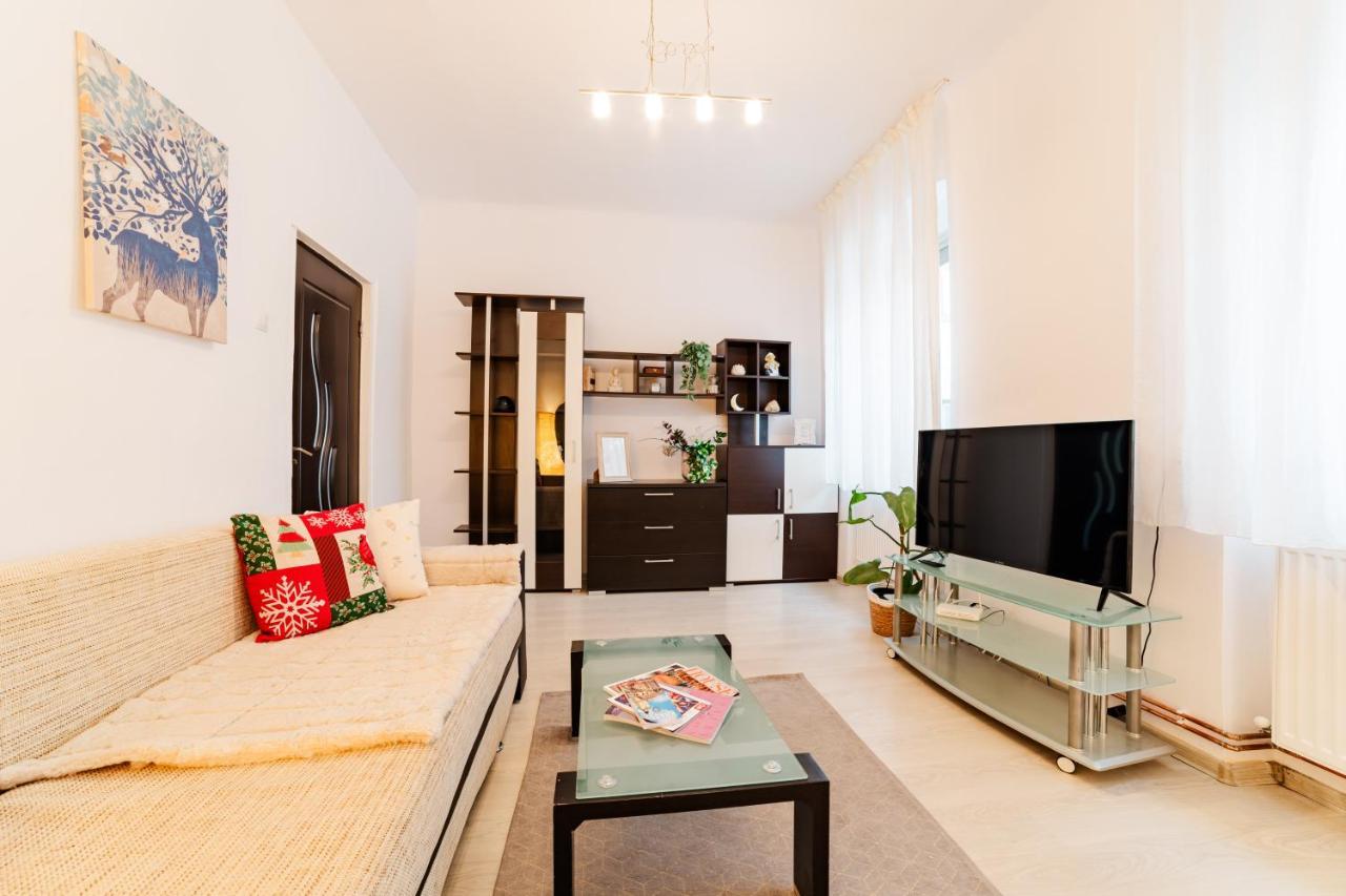 Anastasia Apartments With Parking Braşov Extérieur photo