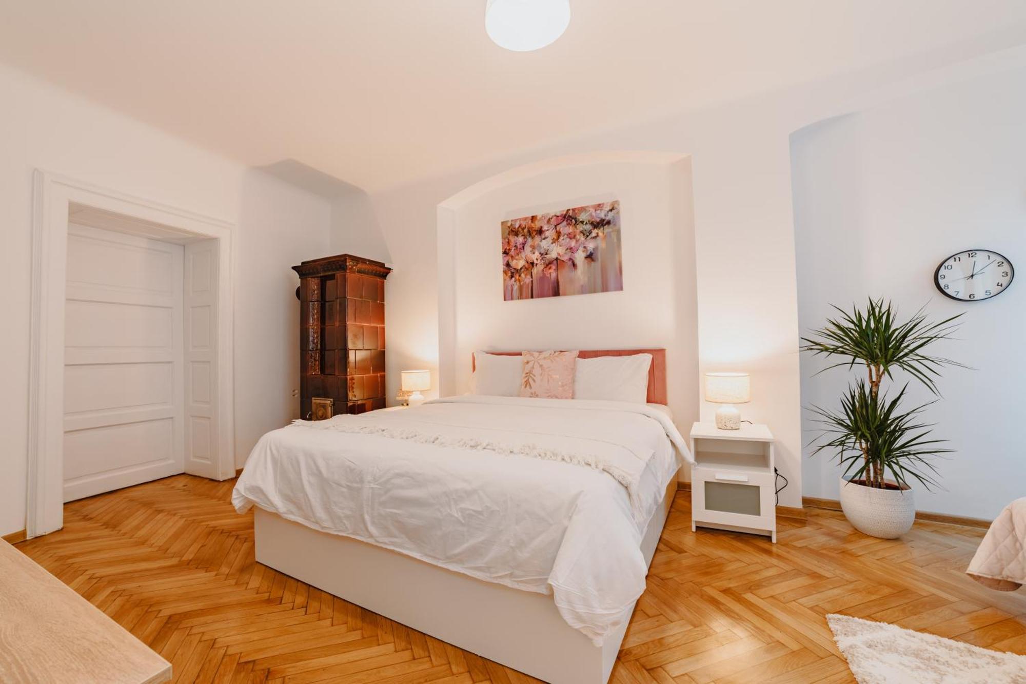 Anastasia Apartments With Parking Braşov Extérieur photo